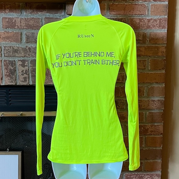 R U SEEN Reflective Running Shirt - Picture 1 of 5